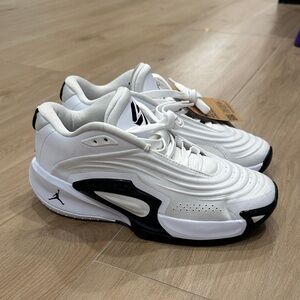 Jordan Luka 3 Big Kid Basketball size 6.5